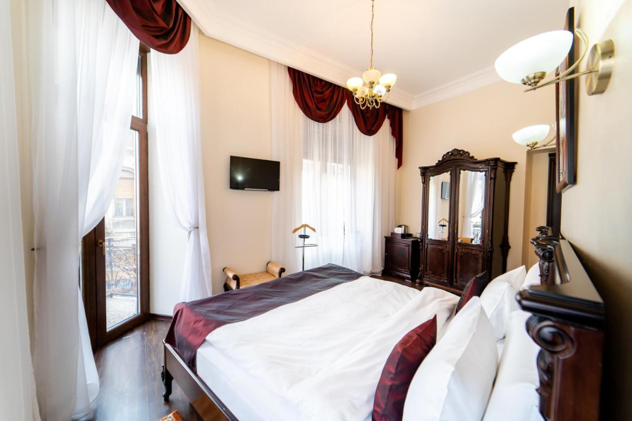 Picasso Boutique Hotel Arad Exteriör bild